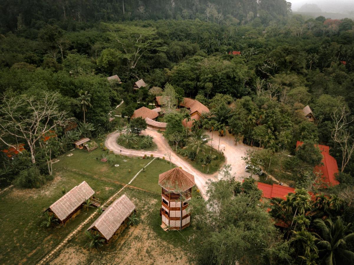 Our Jungle Camp - Eco Resort Phanom Extérieur photo
