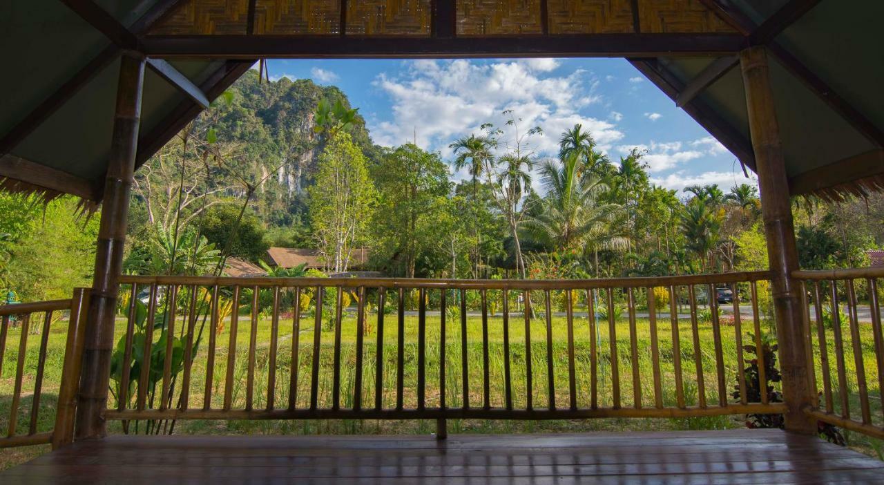 Our Jungle Camp - Eco Resort Phanom Extérieur photo